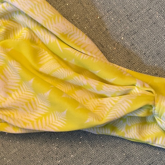 Mikoh Bandeau Bikini‎ Top - Picture 4 of 8